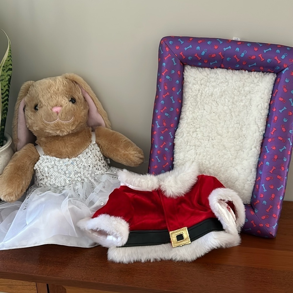 Build-a-Bear Bunny Wedding Dress Christmas Dog Bed